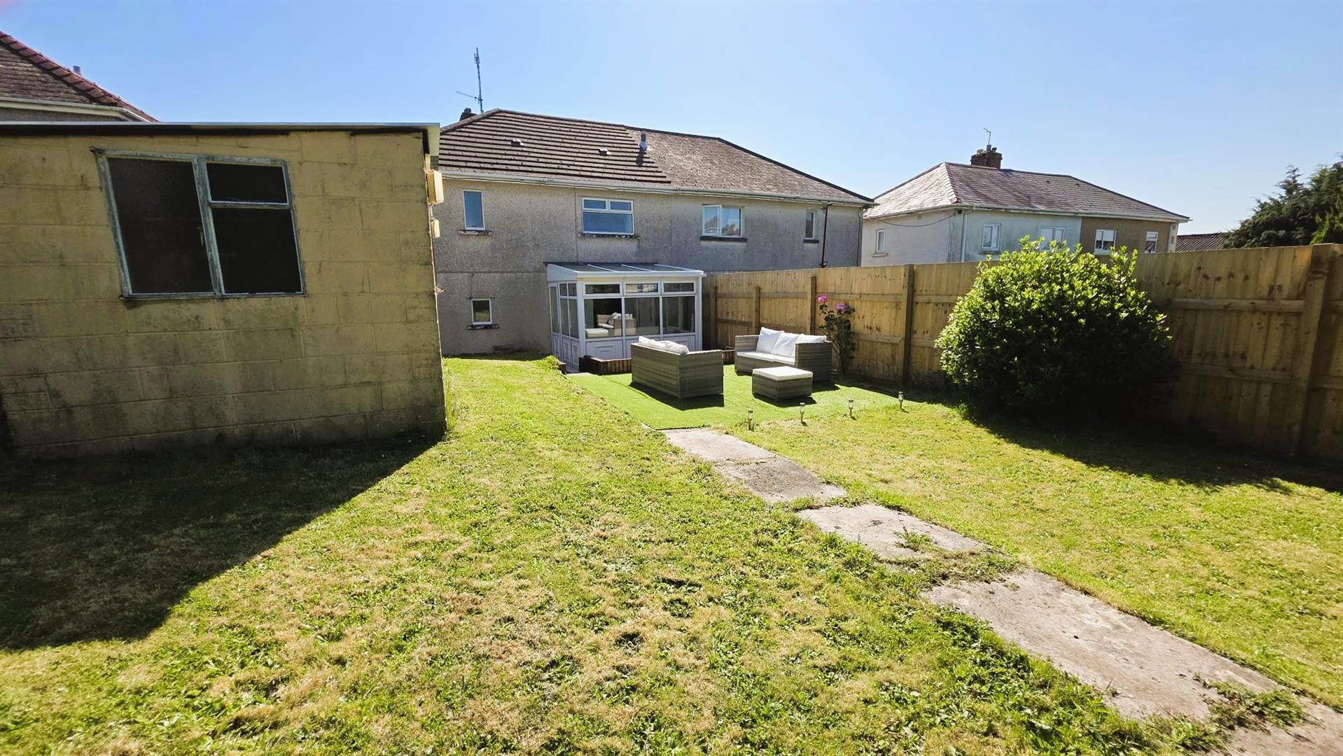 Maes Yr Haf, Llanelli, SA15 3NF